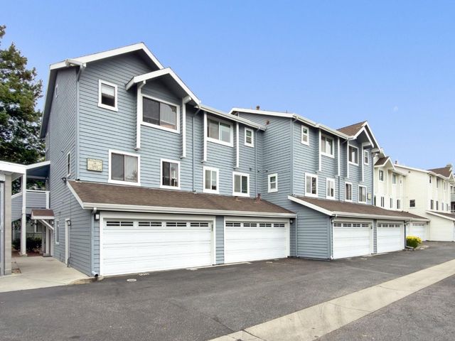 41 Grandview Street 1402, Santa Cruz, CA 95060