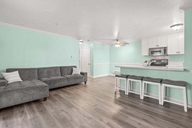 41 Grandview Street 1402, Santa Cruz, CA 95060