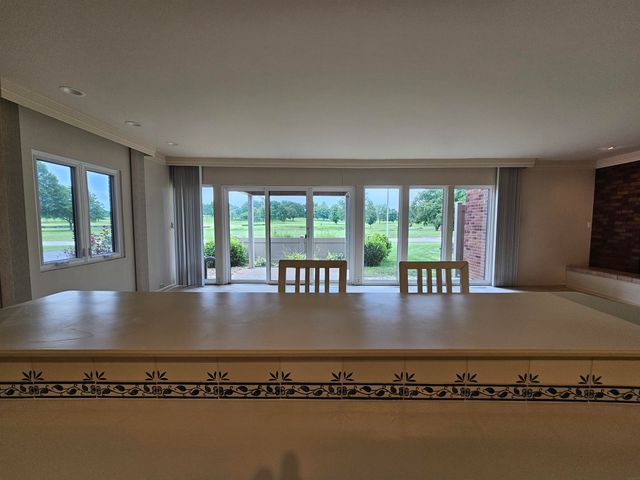 1900 Westchester Rd Apt C, Waterloo, IA 50701