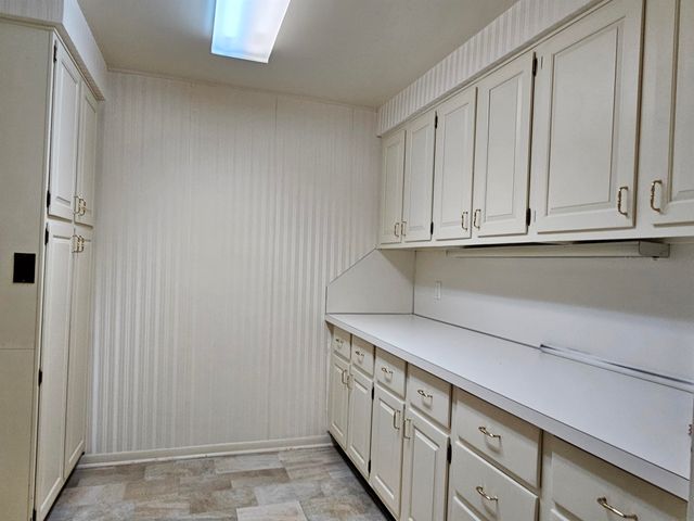 1900 Westchester Rd Apt C, Waterloo, IA 50701