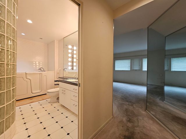 1900 Westchester Rd Apt C, Waterloo, IA 50701