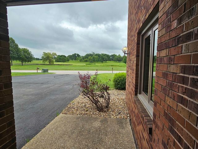 1900 Westchester Rd Apt C, Waterloo, IA 50701