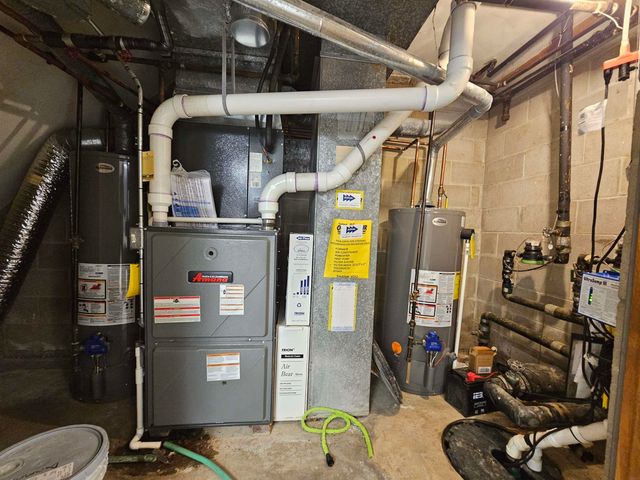 1900 Westchester Rd Apt C, Waterloo, IA 50701