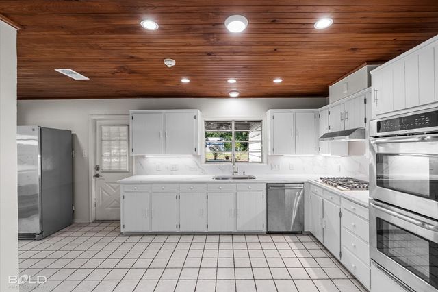 5800 Jefferson Paige Road, Shreveport, LA 71119