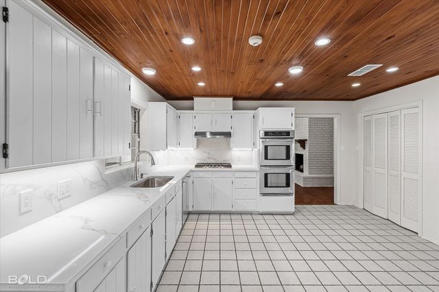 5800 Jefferson Paige Road, Shreveport, LA 71119