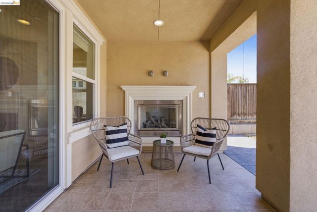 2972 Alves Ranch Rd, Pittsburg, CA 94565