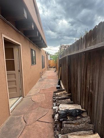 1043 E Don Diego Avenue # E, Santa Fe, NM 87505