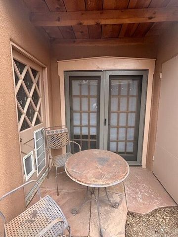 1043 E Don Diego Avenue # E, Santa Fe, NM 87505