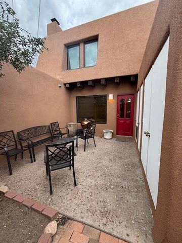 1043 E Don Diego Avenue # E, Santa Fe, NM 87505
