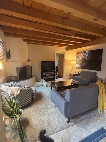 1043 E Don Diego Avenue # E, Santa Fe, NM 87505