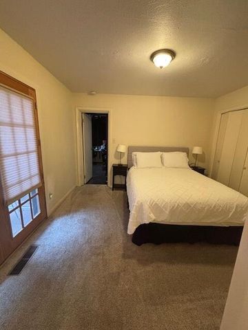 1043 E Don Diego Avenue # E, Santa Fe, NM 87505