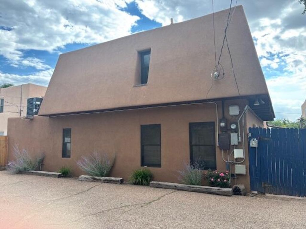 1043 E Don Diego Avenue # E, Santa Fe, NM 87505