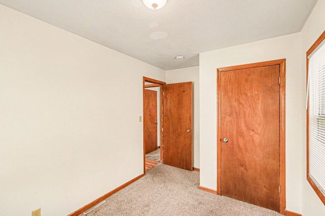 1175 Cook Avenue E, Saint Paul, MN 55106