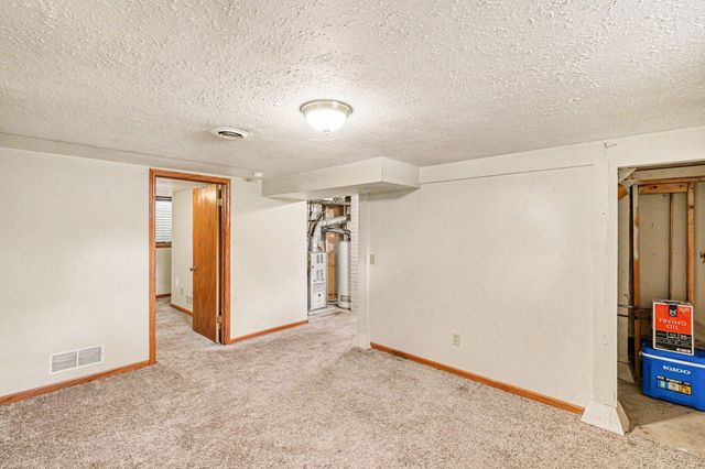 1175 Cook Avenue E, Saint Paul, MN 55106