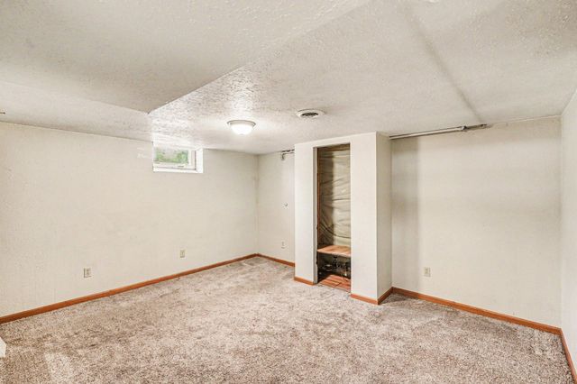1175 Cook Avenue E, Saint Paul, MN 55106