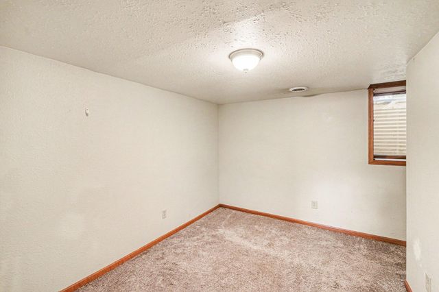 1175 Cook Avenue E, Saint Paul, MN 55106