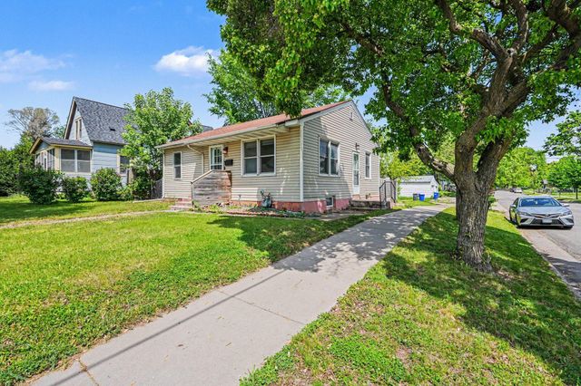 1175 Cook Avenue E, Saint Paul, MN 55106