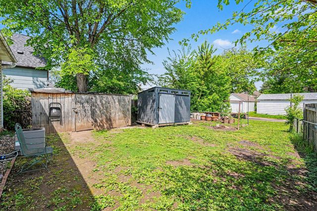 1175 Cook Avenue E, Saint Paul, MN 55106