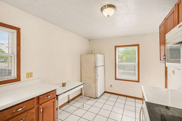 1175 Cook Avenue E, Saint Paul, MN 55106