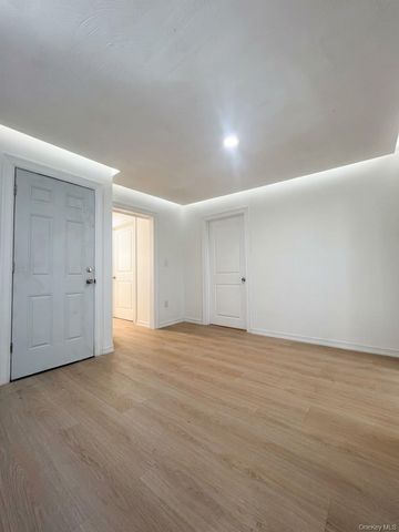 249 N Macquesten Parkway 1, Mount Vernon, NY 10550