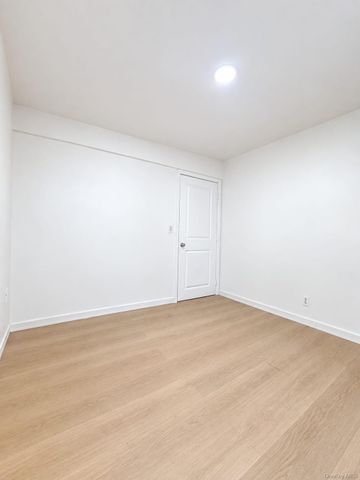 249 N Macquesten Parkway 1, Mount Vernon, NY 10550