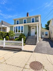 249 N Macquesten Parkway 1, Mount Vernon, NY 10550