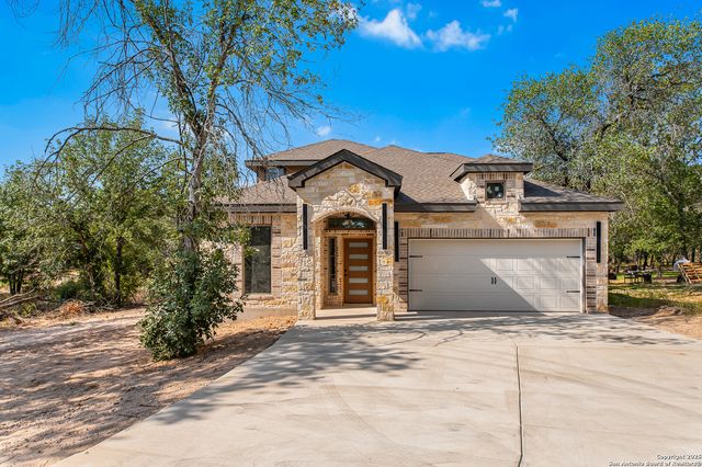 22455 Mathis Rd, San Antonio, TX 78264