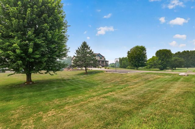 5524 188th Avenue NE, Wyoming, MN 55092