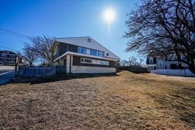 203 Martha St, Fall River, MA 02720
