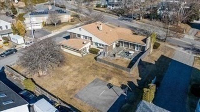 203 Martha St, Fall River, MA 02720