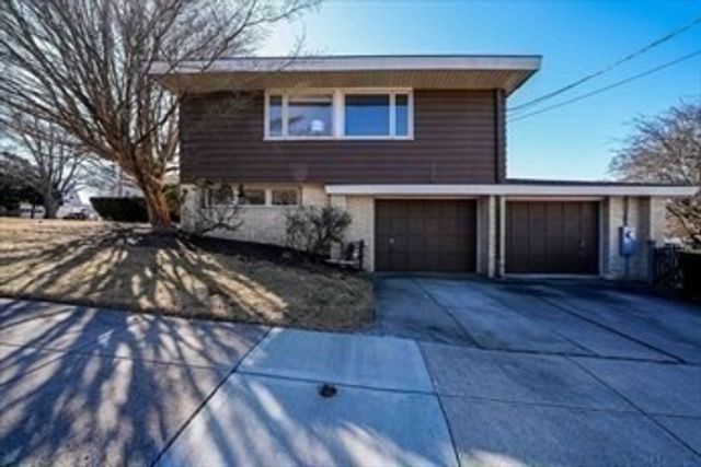 203 Martha St, Fall River, MA 02720
