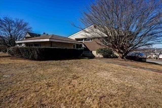 203 Martha St, Fall River, MA 02720