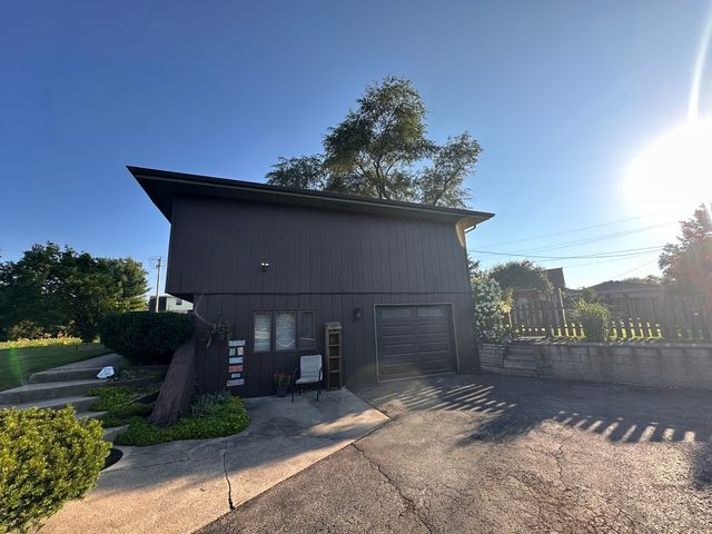 19834 Greenview Avenue, Mokena, IL 60448