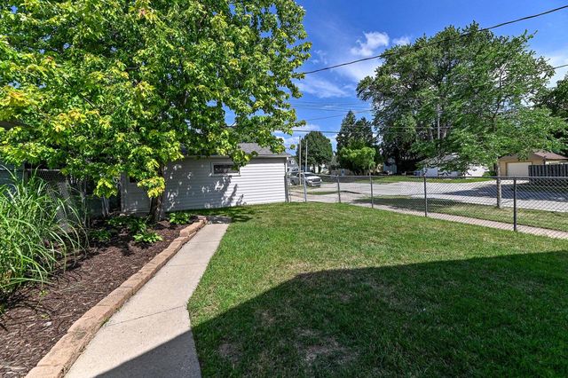 9730 W Keefe AVENUE, Milwaukee, WI 53222