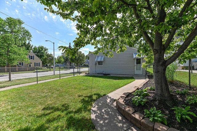 9730 W Keefe AVENUE, Milwaukee, WI 53222