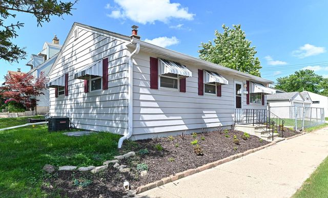 9730 W Keefe AVENUE, Milwaukee, WI 53222