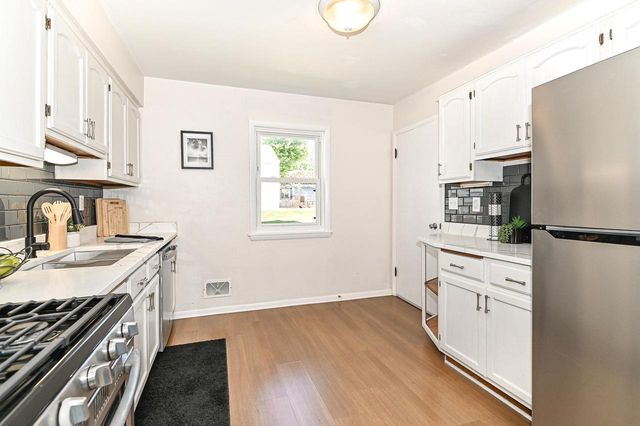 9730 W Keefe AVENUE, Milwaukee, WI 53222