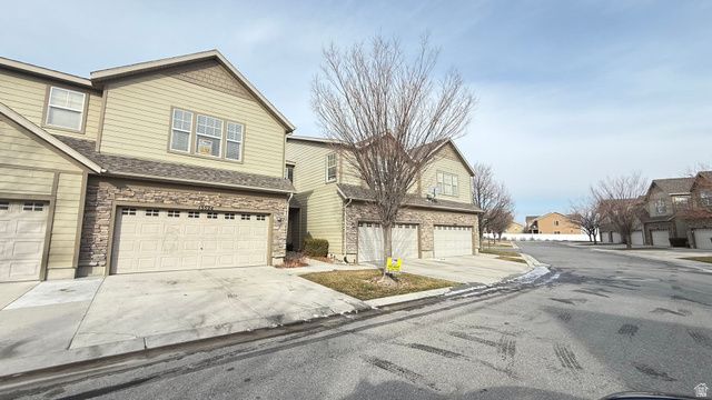 13524 S SKIPPERLING LN, Riverton, UT 84096