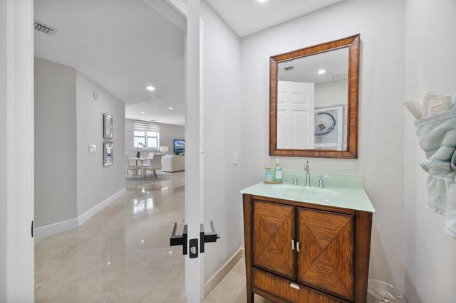 615 Bayshore Drive 603, Fort Lauderdale, FL 33304