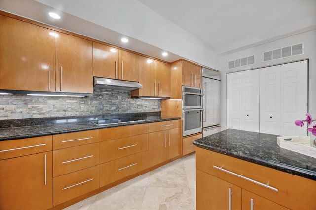 615 Bayshore Drive 603, Fort Lauderdale, FL 33304