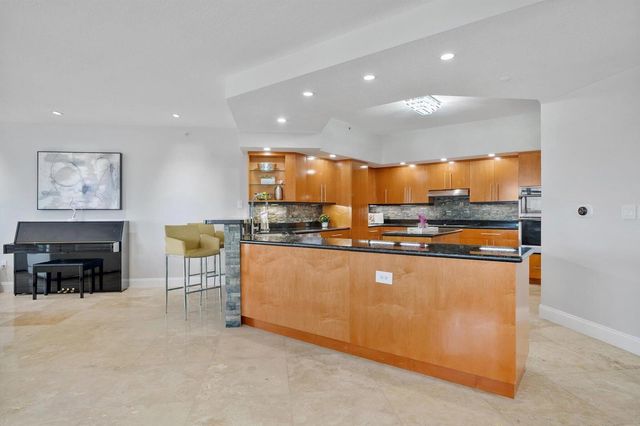 615 Bayshore Drive 603, Fort Lauderdale, FL 33304