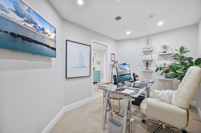 615 Bayshore Drive 603, Fort Lauderdale, FL 33304
