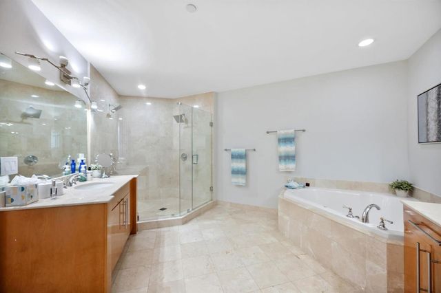 615 Bayshore Drive 603, Fort Lauderdale, FL 33304