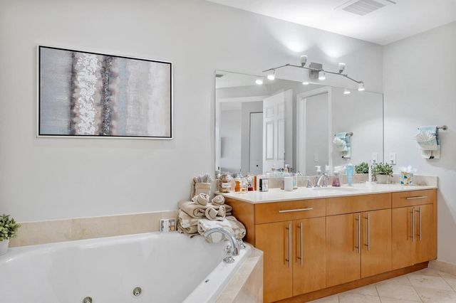 615 Bayshore Drive 603, Fort Lauderdale, FL 33304