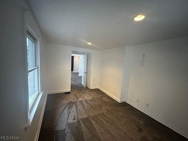 1225 Murray Avenue, Akron, OH 44310