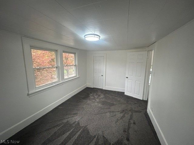 1225 Murray Avenue, Akron, OH 44310