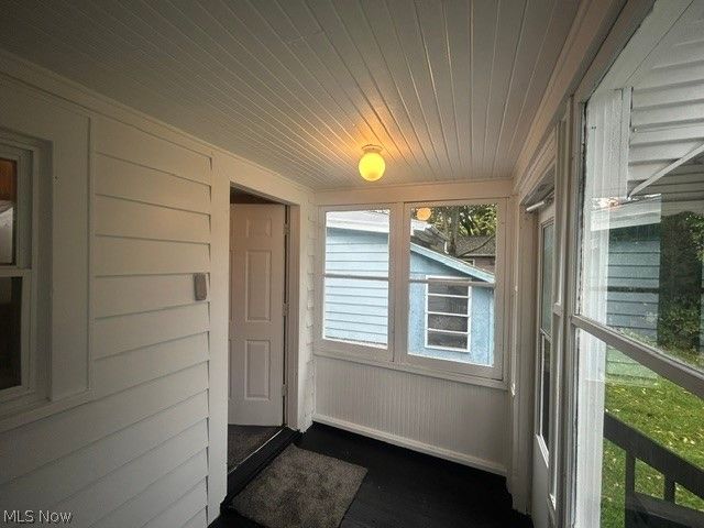 1225 Murray Avenue, Akron, OH 44310