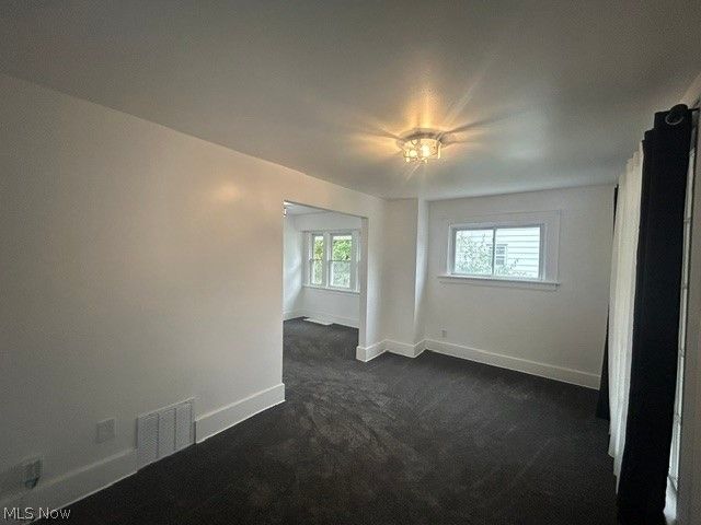 1225 Murray Avenue, Akron, OH 44310