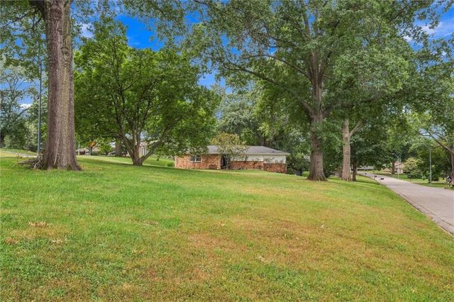 4431 N Grand Avenue, Kansas City, MO 64116