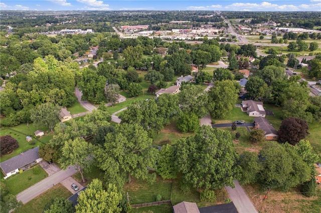 4431 N Grand Avenue, Kansas City, MO 64116